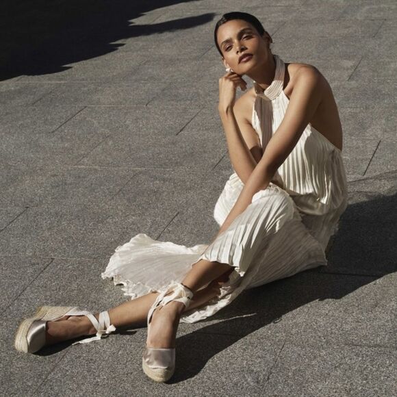 NWT ZARA LONG PLEATED DRESS Light Beige Satim - Picture 3 of 16